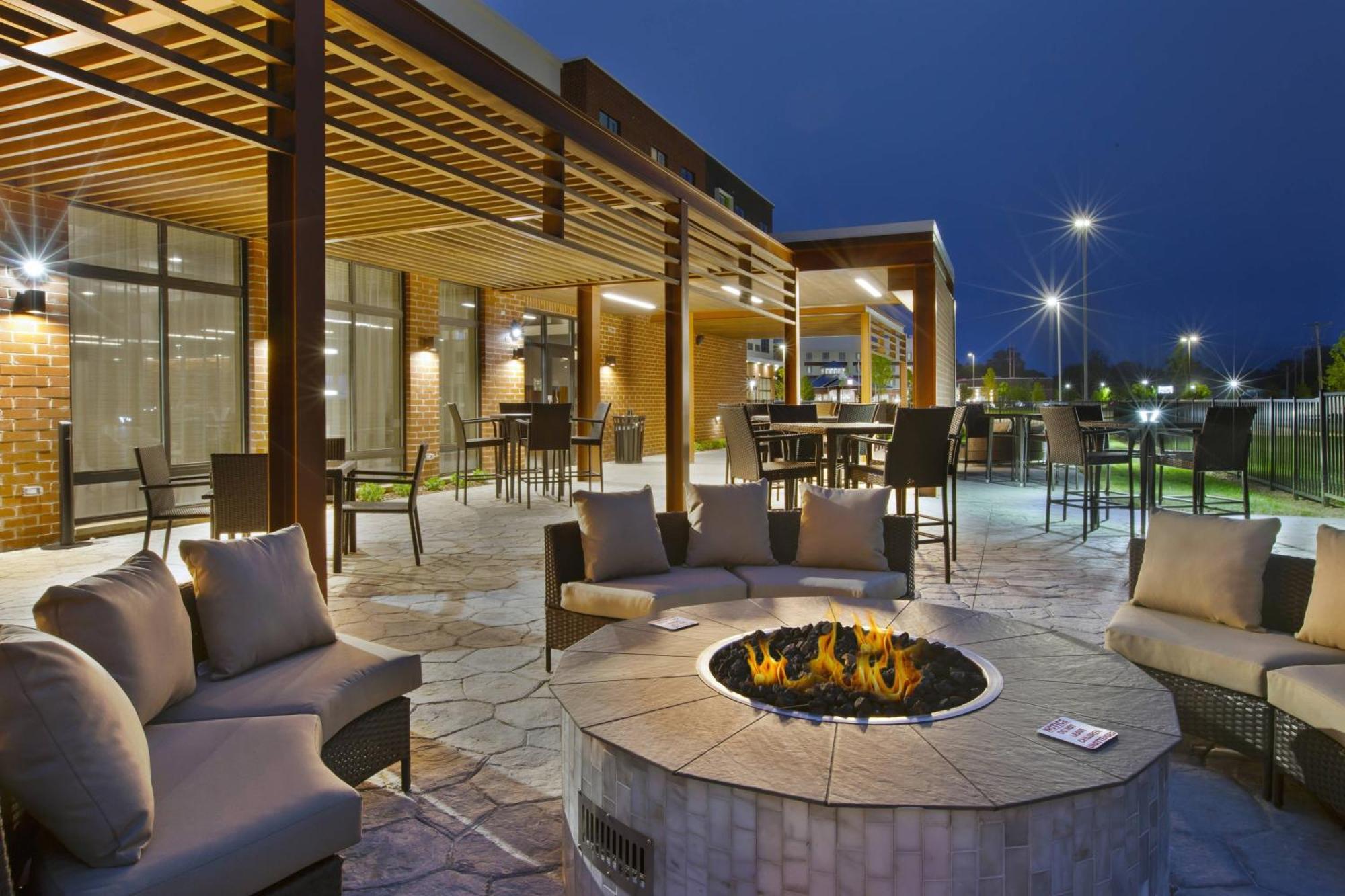 Courtyard By Marriott St. Joseph-Benton Harbor Hotel Eksteriør billede