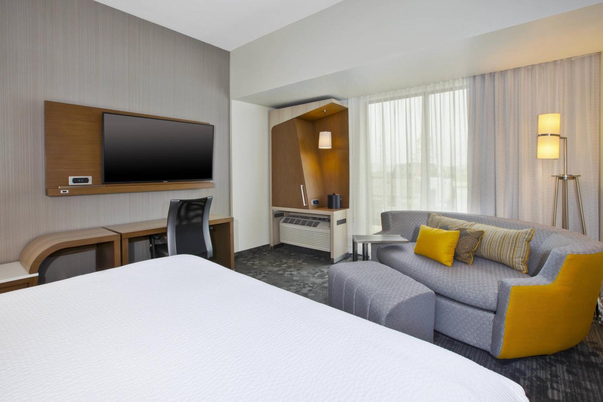 Courtyard By Marriott St. Joseph-Benton Harbor Hotel Eksteriør billede