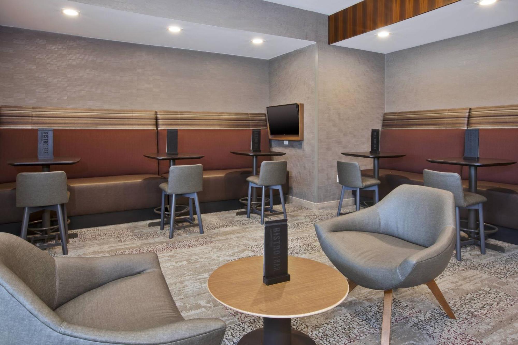 Courtyard By Marriott St. Joseph-Benton Harbor Hotel Eksteriør billede